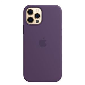 iPhone 12 | 12 Pro Silicone Case
with MagSafe - Amethyst